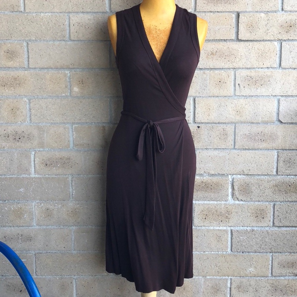 DIANE VON FURSTENBERG VNeck Wrap Dress Rayon 2